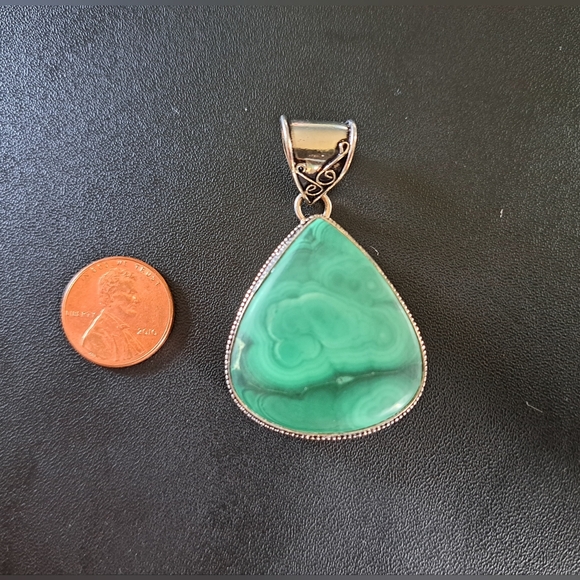 Sterling Silver Malachite Pendant - Picture 2 of 13